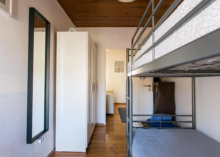 Down Chiado Easy Lissabon