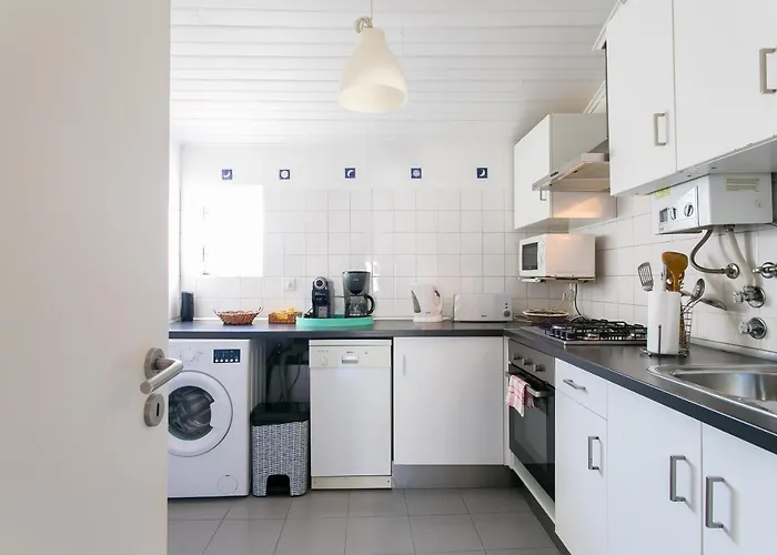 Down Chiado Easy Lissabon